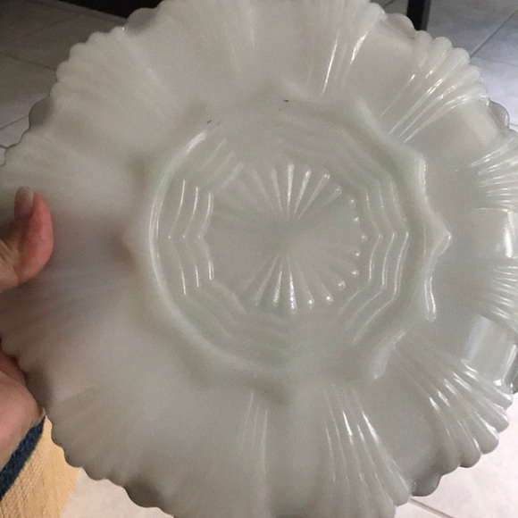 Vintage White milk glass serving tray w gold trim. - Picture 3 of 7